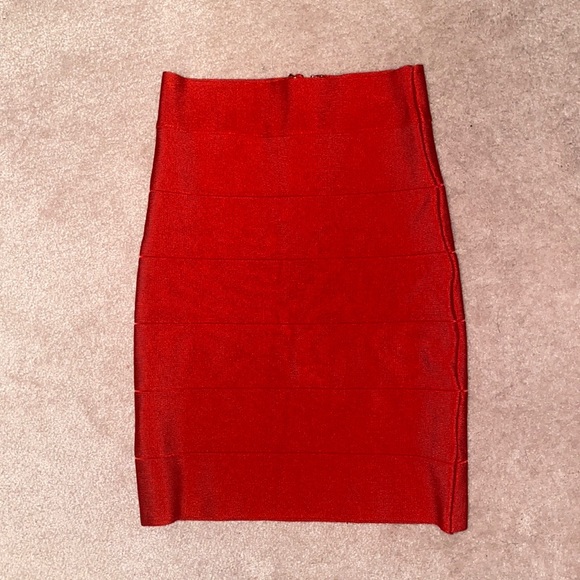 BEBE Red Bandage Skirt size XXS - Picture 4 of 4